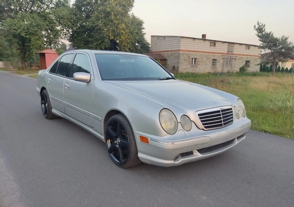 Mercedes-Benz Klasa E cena 39900 przebieg: 144000, rok produkcji 2001 z Pobiedziska małe 46